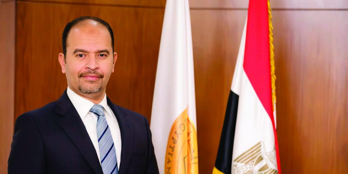 عبد العزيز نصير، المدير التنفيذي للمعهد المصرفي المصري