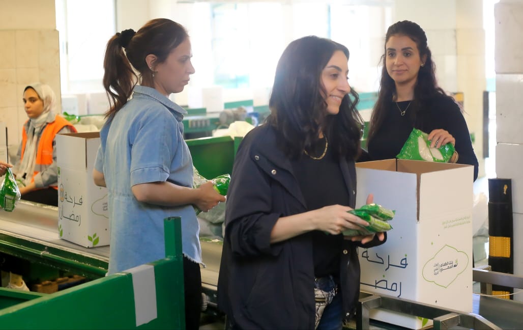 «الأهلي الكويتي مصر» يتعاون مع بنك الطعام لتوزيع 1000 كرتونة غذاء خلال رمضان
