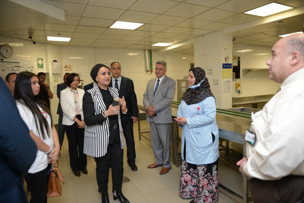 بالصور .. وفد من الاتحاد العربي للعمل الإنساني والتنمية المستدامة يزور مستشفى الناس