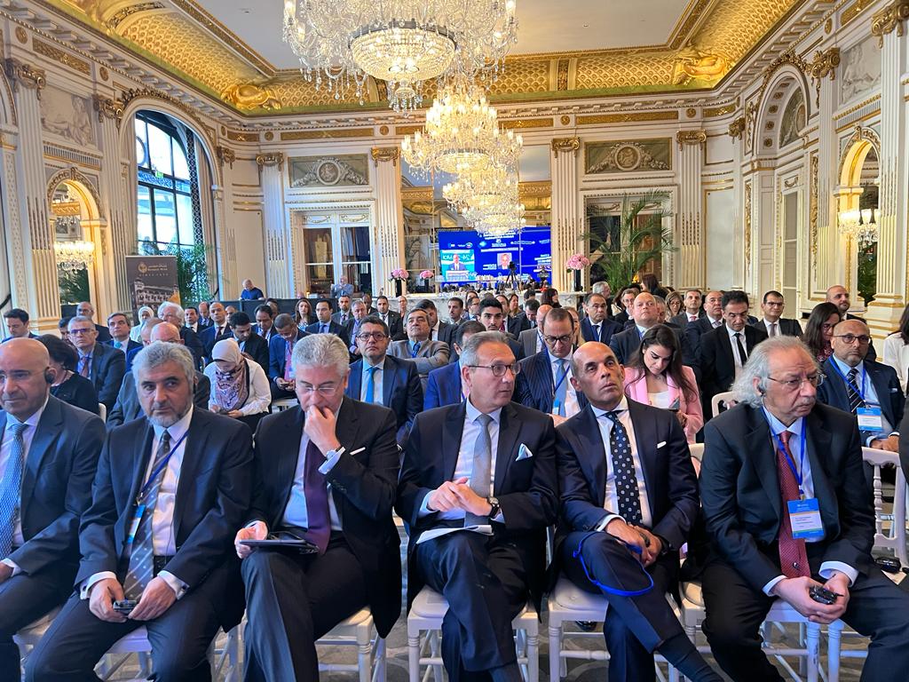 انطلاق القمة المصرفية الأوروبية ــ العربية في باريس