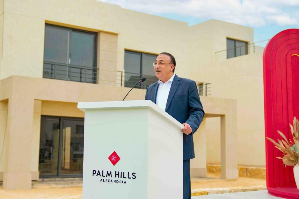 محافظ الإسكندرية وياسين منصور يتفقدان الأعمال الإنشائية والتنفيذية من مشروع بالم هيلز