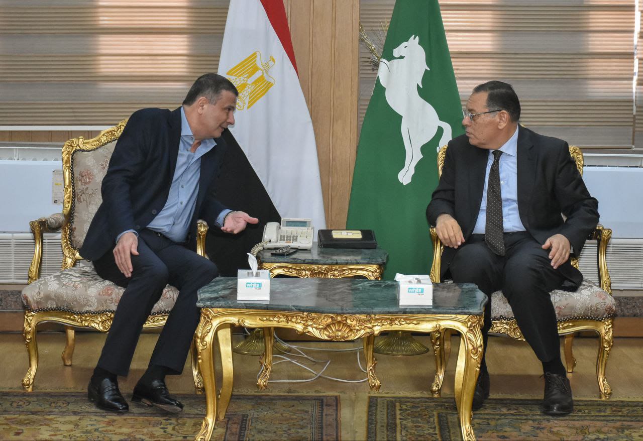 «الزراعي المصري» يواصل مسيرة «إيد بأيد .. لمستقبل الوطن» لدعم الأسر المستحقة بالشرقية