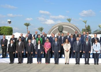 محافظ مطروح يشارك فى فعاليات اليوم العالمى للمدن بالإسكندرية