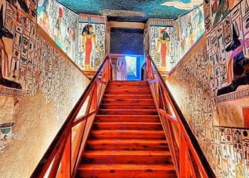 «الآثار»: إعادة فتح مقبرة الملكة «نفرتاري» ينعش السياحة في الأقصر