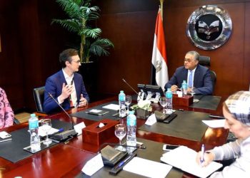 هيئة الاستثمار تستقبل وفدا من الشركات الناشئة الراغبة في العمل بمصر