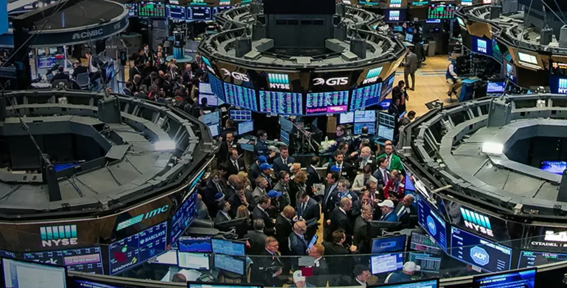 الأسهم الأمريكية تصعد لمستويات قياسية بدعم من أرباح البنوك