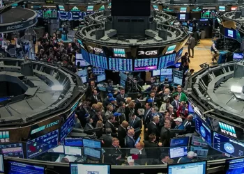 الأسهم الأمريكية تصعد لمستويات قياسية بدعم من أرباح البنوك