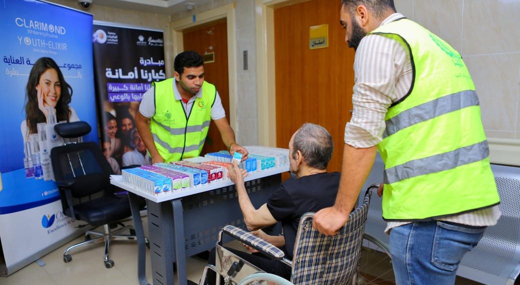 «صناع الخير» و«اوركيديا» يحتفلون باليوم العالمى للمسنين بالتعاون مع «الباقيات الصالحات»