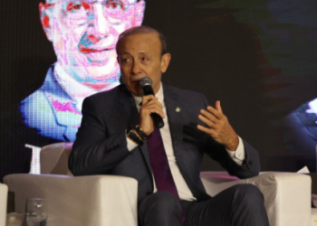 معتز رسلان: هناك ضرورة لتوحيد العقود العقارية لجذب المستثمرين الأجانب