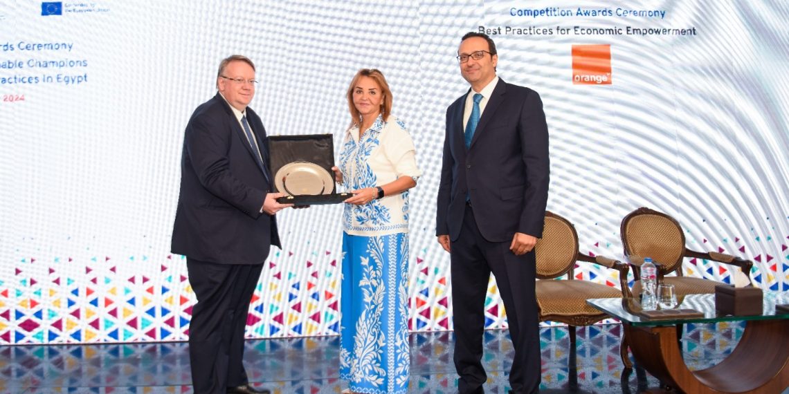اورنچ مصر تفوز بجائزة «الأفضل» في ممارسات التمكين الاقتصادي