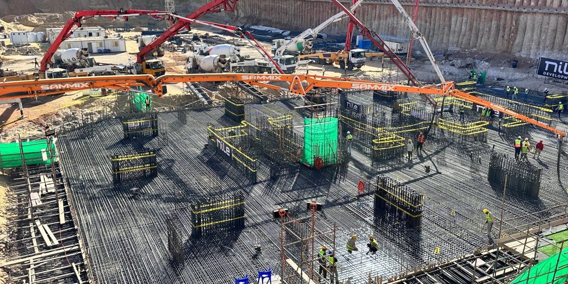 «نايل للتطوير» تكتب تاريخًا جديدًا بصب أساسات قمم إفريقيا