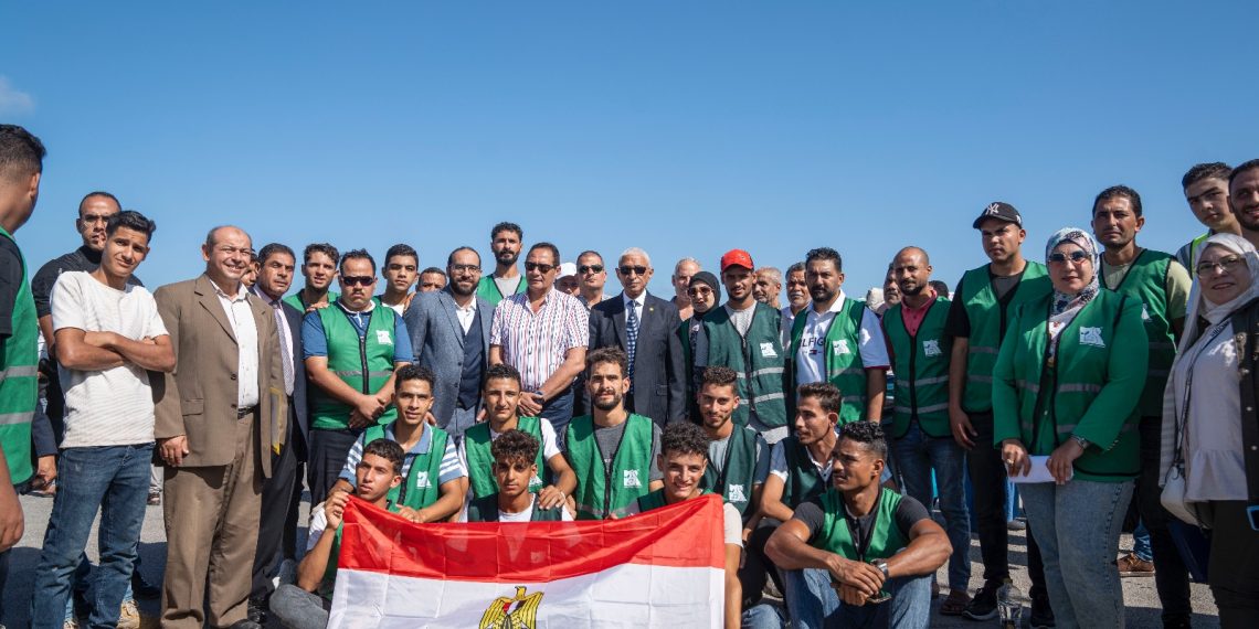 «مصر الخير» تطلق 22 شاحنة مواد غذائية لأهالي شمال سيناء