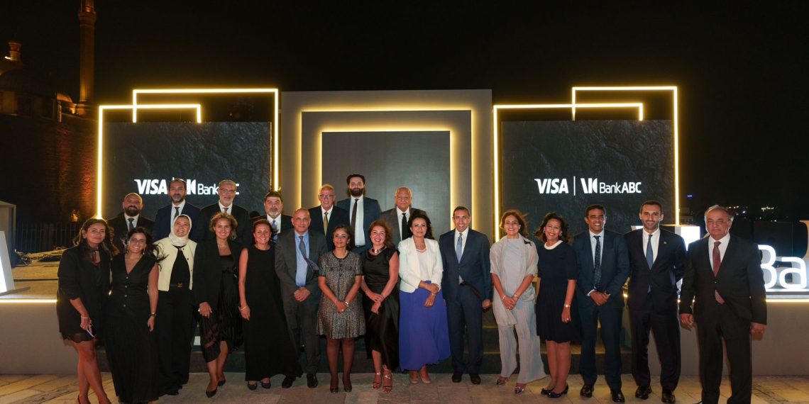 «ABC» و «Visa» يطلقان بطاقة «فيزا انفينيت» المعدنية