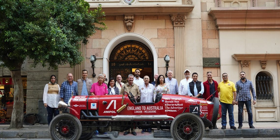 نادي السيارات والرحلات يستضيف المغامر وارن براون بمصر