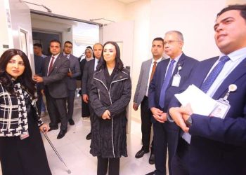 وزيرة التضامن تتفقد مستشفى حروق أهل مصر لعلاج المصابين بالمجان