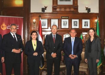 بنك مصر يوقع تعاونًا مع اتحاد الصناعات لدعم 3 مدارس للتكنولوجيا التطبيقية