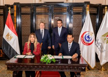 المركزي يوقع بروتوكول مع صندوق مواجهة الطوارئ الطبية لتغطية تكاليف غير القادرين