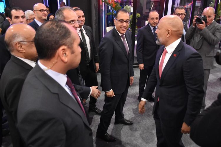 إي آند مصر تشارك في معرض Cairo ICT 2024 بتقنيات وحلول مبتكرة لتعزيز التحول التكنولوجي (صور)