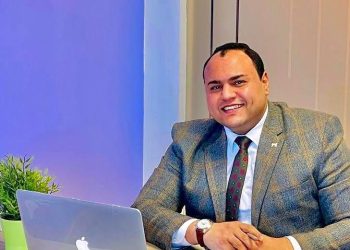 أسامة زرعي: موجة تراجع الأسعار صحية والتضخم الورقة الرابحة في رحلة صعود الذهب 