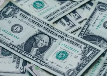 سعر الدولار أمام الجنيه اليوم الخميس في البنوك