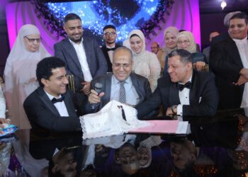 «الاقتصادي نيوز» يهنئ رجل الأعمال محمد أمين بزفاف نجلته