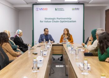 «بنك الطعام» و «أعمال مصر» يطلقان شراكة لتطوير حلول مبتكرة في التخزين وإدارة النفايات