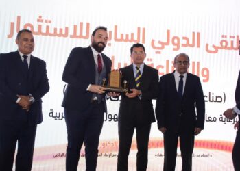 وزير الشباب والرياضة يكرم المطور العقاري الرائد المهندس محمد شبل