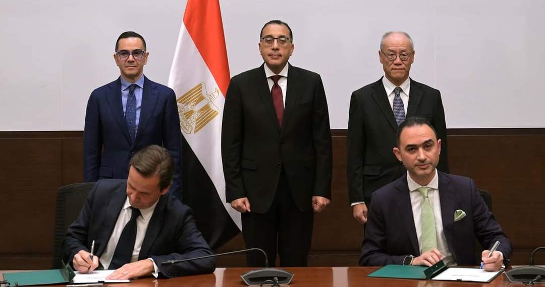 «نيسان مصر» تُوقّع عقد استثمار لتصنيع طراز ثالث في مصر