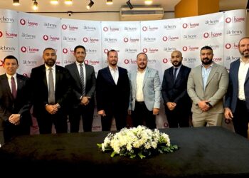 ڤودافون مصر توقع اتفاق شراكة مع الكامي للتطوير العقاري