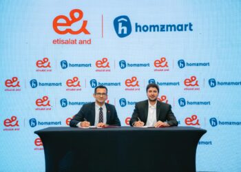 شراكة استراتيجية بين «إي آند للتكنولوجيا المالية والتطبيقات الرقمية» و هومزمارت