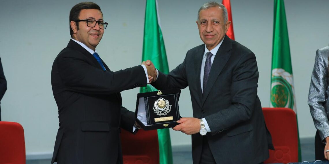 «الأكاديمية العربية» و«ICT Misr» يوقعان اتفاقية تعاون لتبادل الاستشارات والتدريب