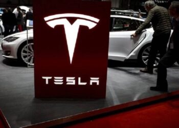 «تسلا» تسجل رقماً قياسياً جديداً في مبيعات السيارات الكهربائية بالصين
