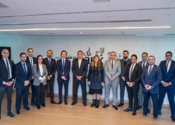 الأهلي الكويتي – مصر يكرم موظفيه المتميزين في قطاع التأمين البنكي