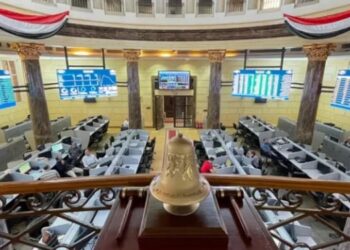 تراجع جماعي لمؤشرات البورصة بالتعاملات الصباحية والثلاثيني ينخفض 0.43%