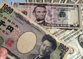 الين الياباني يتعافى من أدنى مستوى في 6 أشهر مقابل الدولار