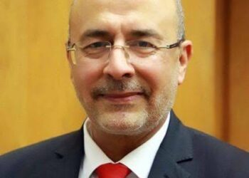 مصدرو ومنتجو المكملات الغذائية يطالبان بتعليق العمل بقرار «الرقابة على المخازن»