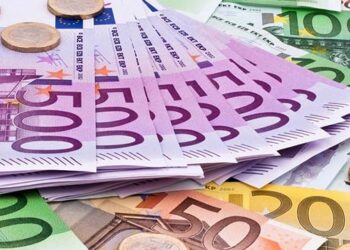 سعر اليورو مقابل الجنيه اليوم الاثنين في البنوك المصرية