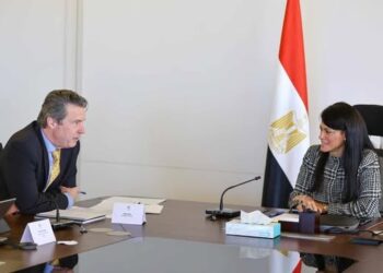 «المشاط» تستعرض إطار الاستدامة والتمويل من أجل التنمية الاقتصادية مع «الأوروبي لإعادة الإعمار»