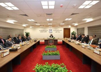 وزير العدل يفتتح برنامج الرقمنة والتحول الرقمي بالتعاون مع معهد التخطيط القومي