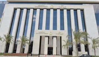 وزير العمل يُعلن عن فُرص عمل جديدة فى الإمارات