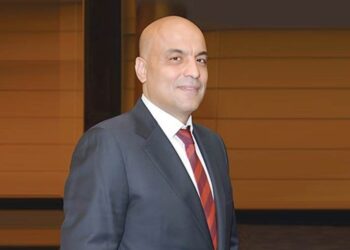 رئيس التعمير والإسكان العقارية ضمن أعضاء اللجنة الاستشارية للتنمية العمرانية