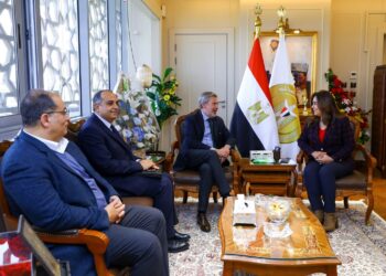 وزيرة التنمية المحلية تستقبل سفير إيطاليا بالقاهرة لبحث مجالات التعاون المشترك