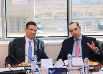 وزيرا الزراعة والشئون النيابية يناقشان سبل التعاونيات الزراعية والأطر المؤسسة والتشريعية لها