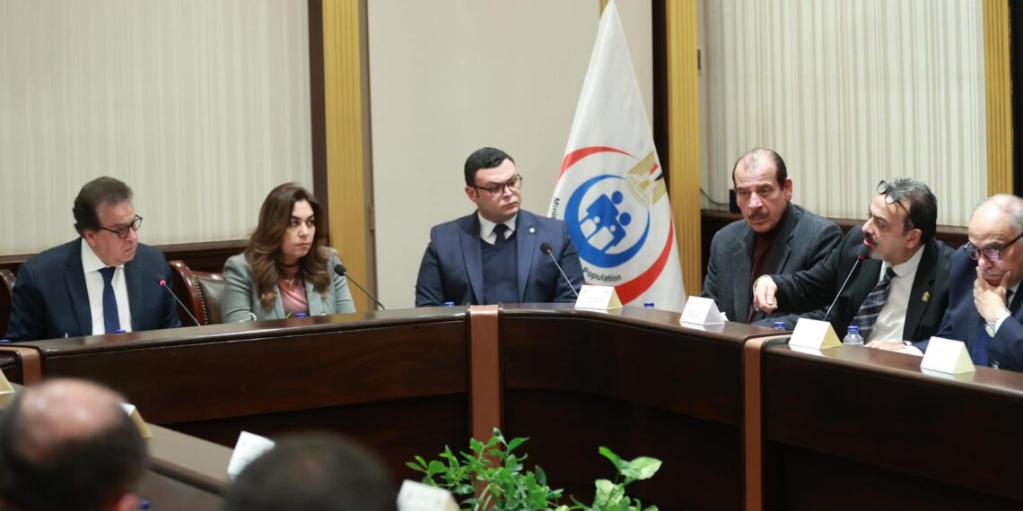 وزير الصحة يرأس الاجتماع الوزراي الأول للجنة التنفيذية الخاصة باستقبال المصابين الفلسطنيين