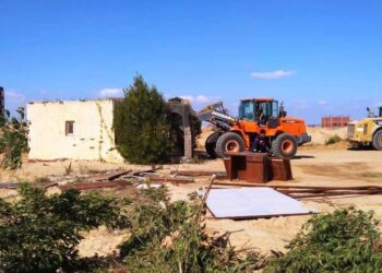 وزير الإسكان يُصدر قرارين لإزالة تعديات ومخالفات بمدينتي السادات وأكتوبر الجديدة