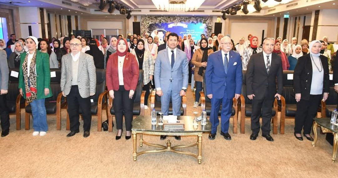 وزير الشباب والرياضة يلتقي منسقات وعضوات أندية الفتاة والمرأة بالمحافظات