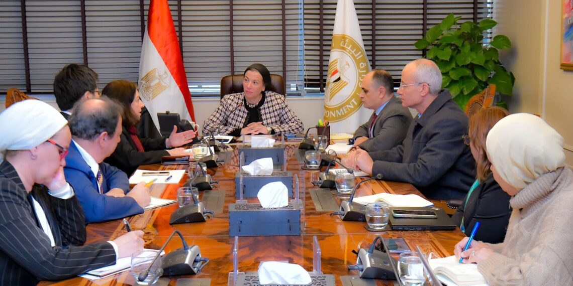 “البيئة” تناقش مع البنك الدولي نتائج أنشطة ادارة تلوث الهواء وتغير المناخ