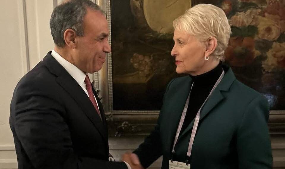 وزير الخارجية والهجرة يلتقي بالمديرة التنفيذية لبرنامج الغذاء العالمي