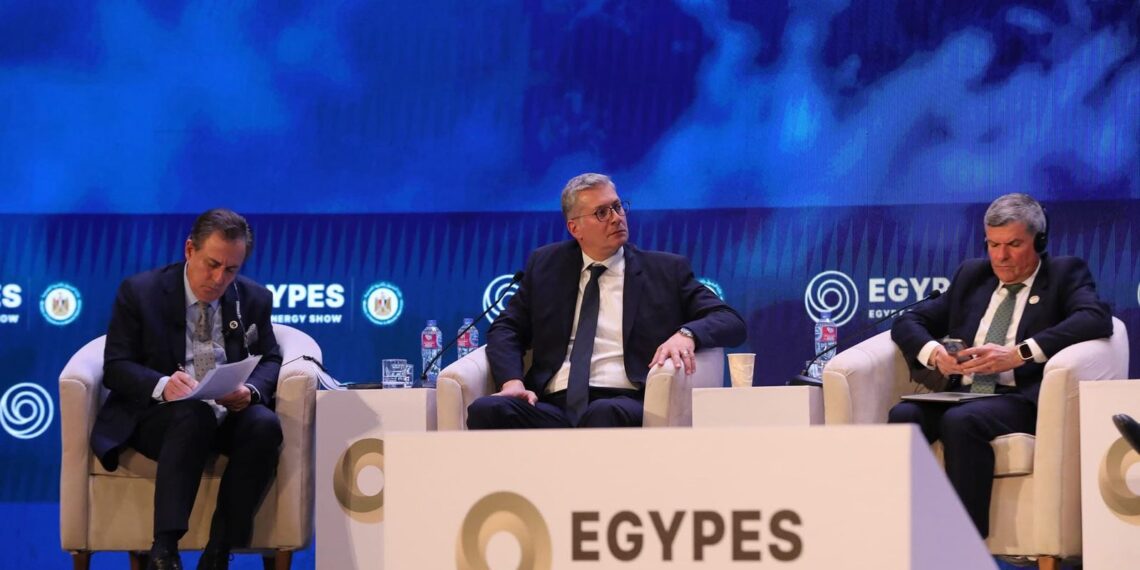 البترول: نسعي لتنويع مزيج الطاقة ودخول الهيدروجين الأخضر