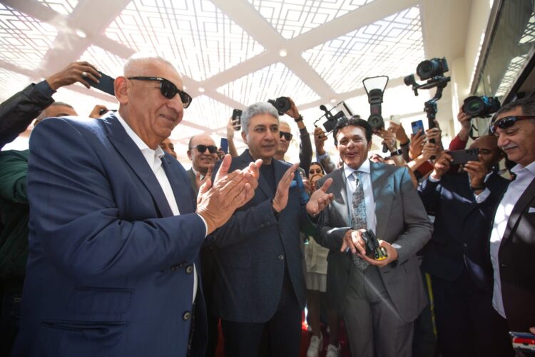 وزير السياحة يفتتح منتجع الباتروس مكادى بالغردقة .. صور